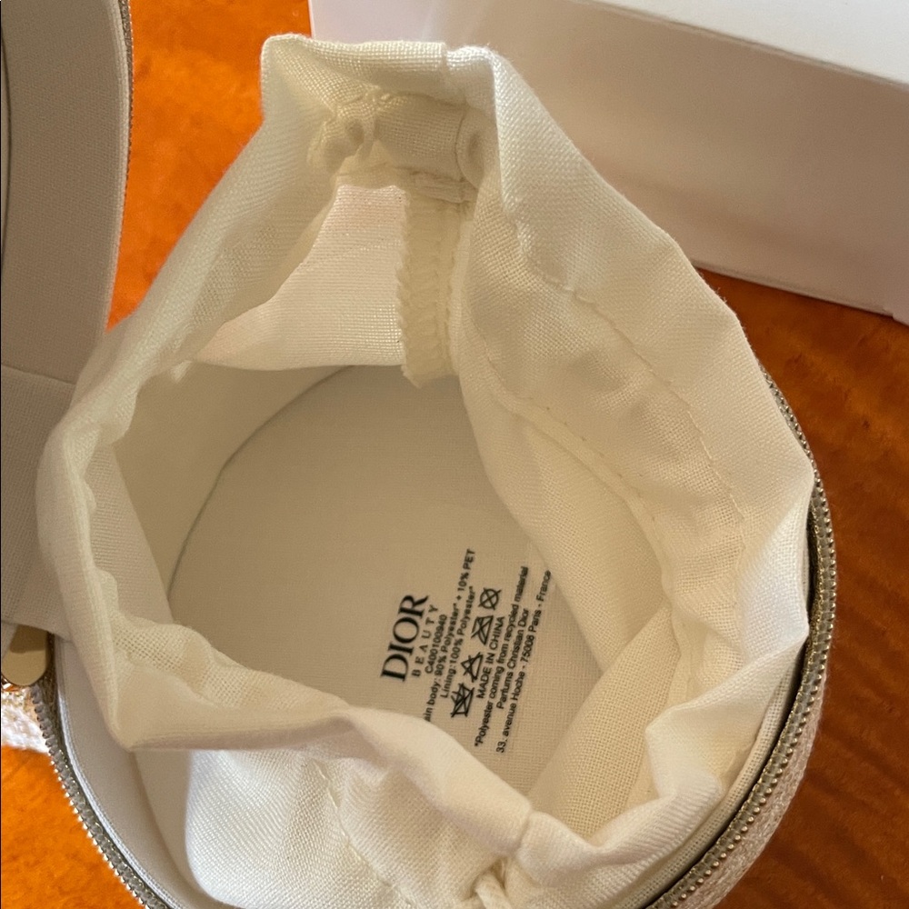 NEW Dior Gold Round Textured box with pouch for jewelry or perfume - Picture 3 of 8